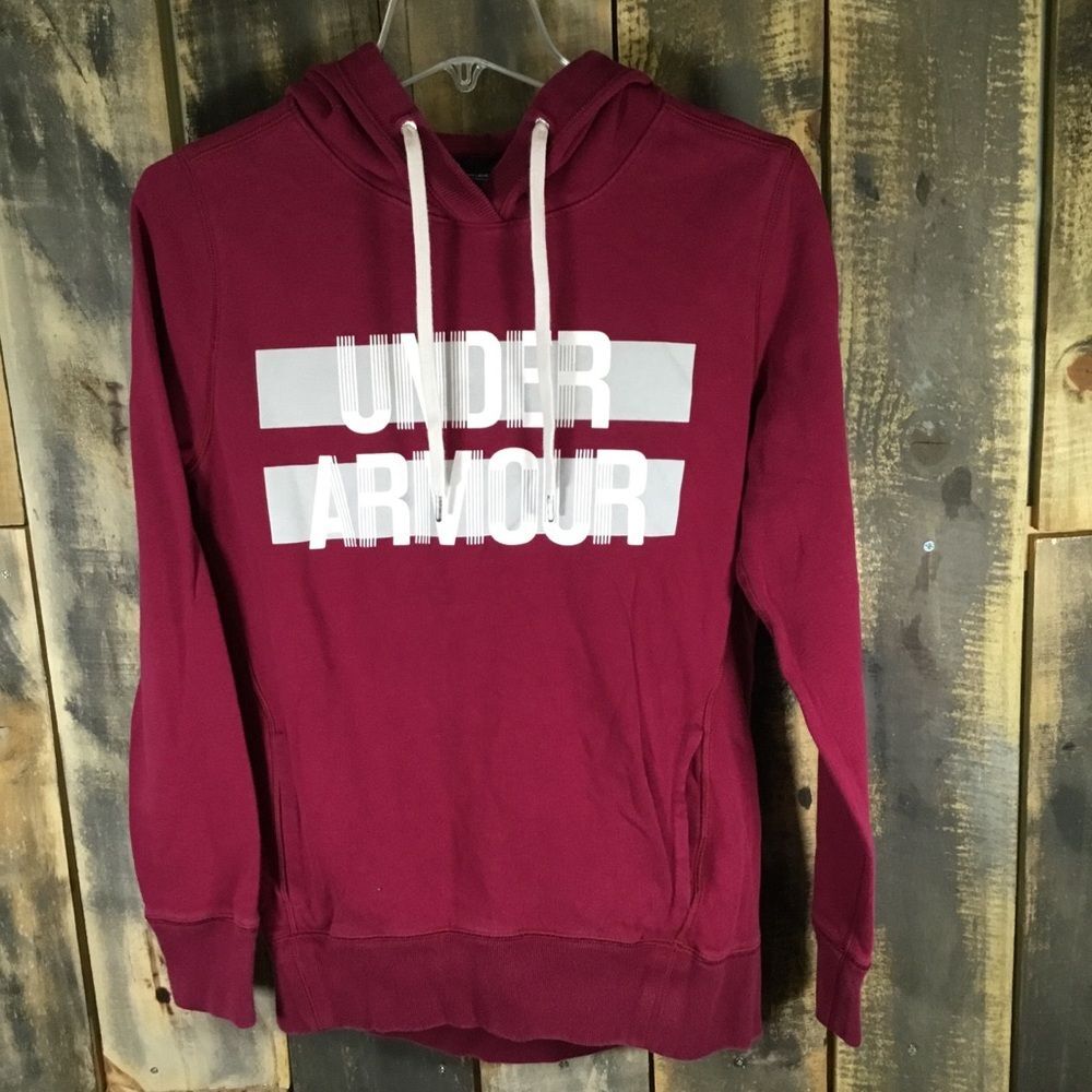 Under Armour pullover hoodie women’s size small
